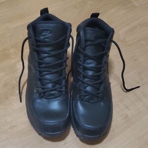 Nike Men's Black High-Top Boots